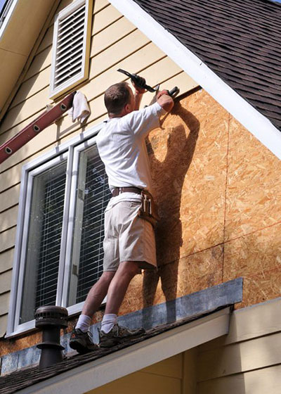 Top Signs of Siding Damage